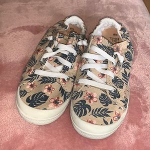 Comfortable walking shoes